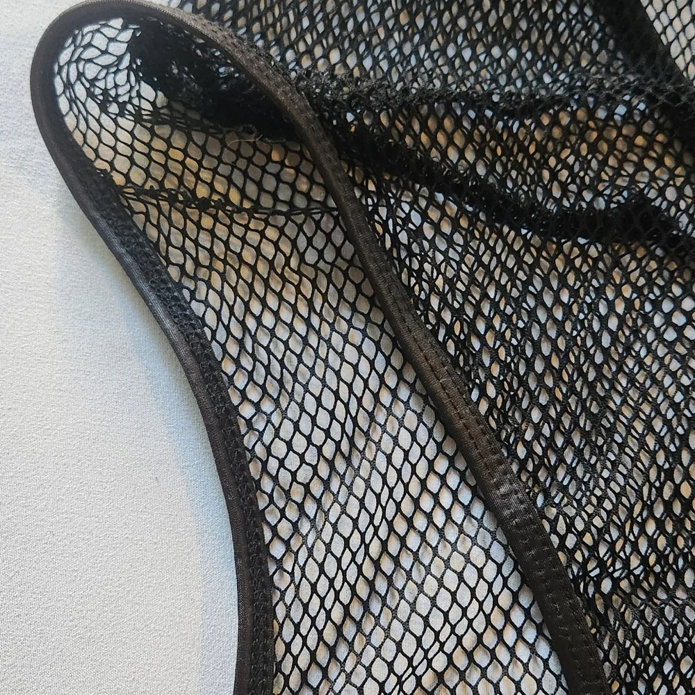 Fishnet Razorback Hoodie - Picture 3 of 4